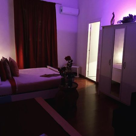 Duomosuite Napoli Bagian luar foto