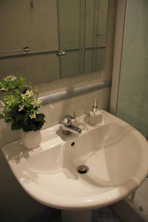Duomosuite Napoli Bagian luar foto